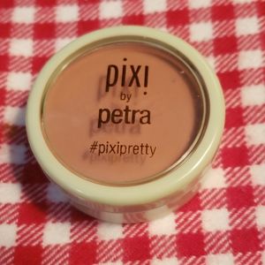 Pixi by Petra Blush